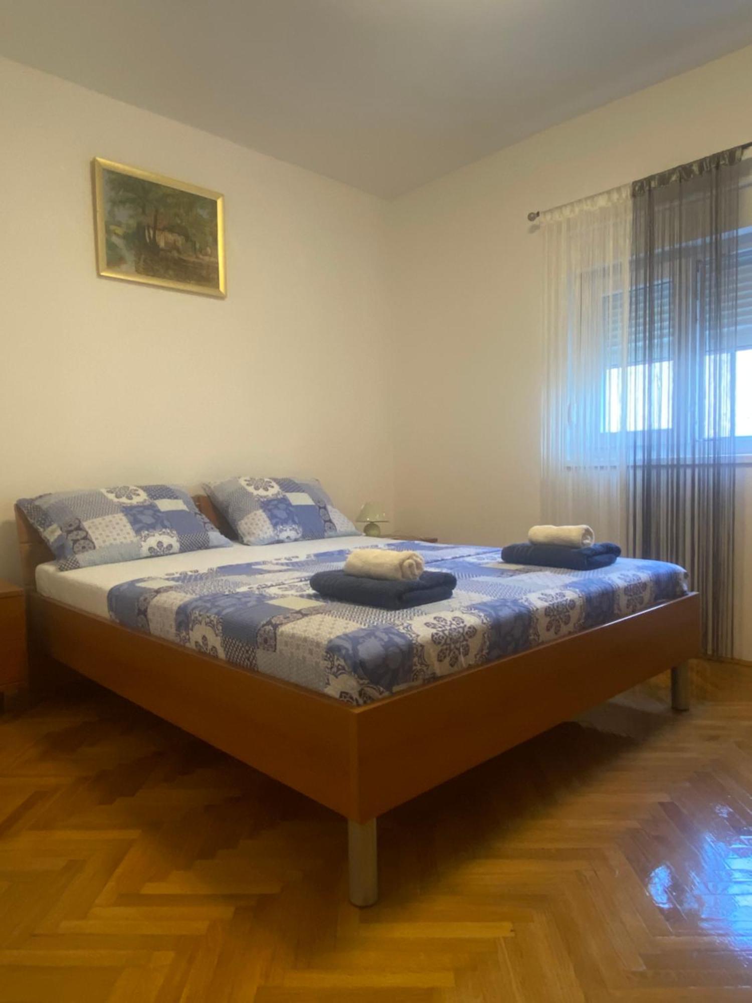 Apartman Stefan Karlobag Exterior foto